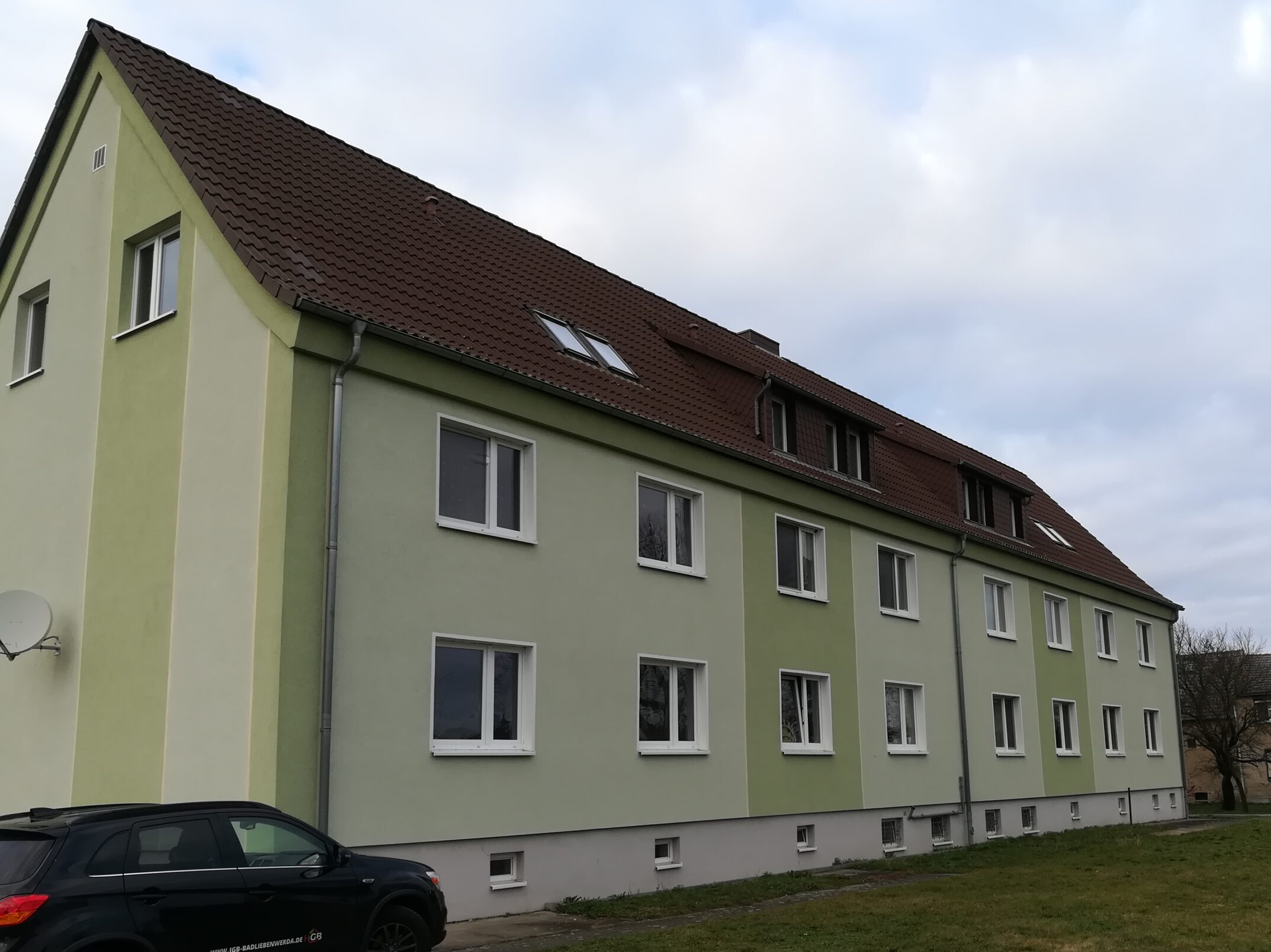 Idyllisch gelegene 2-Raum-Dachgeschoss-Wohnung